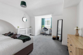 Hansdon Place - by Staytor Accommodation